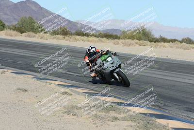 media/Dec-04-2025-Racers Edge (Thu) [[5ebc9f124d]]/3-B Group/7-Session 4 (Turn 10 Inside)/